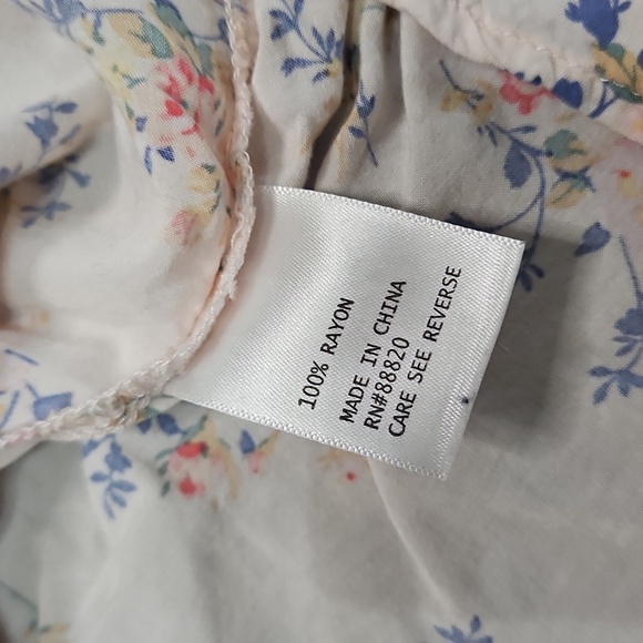 Floral Women's Top - Picture 8 of 12